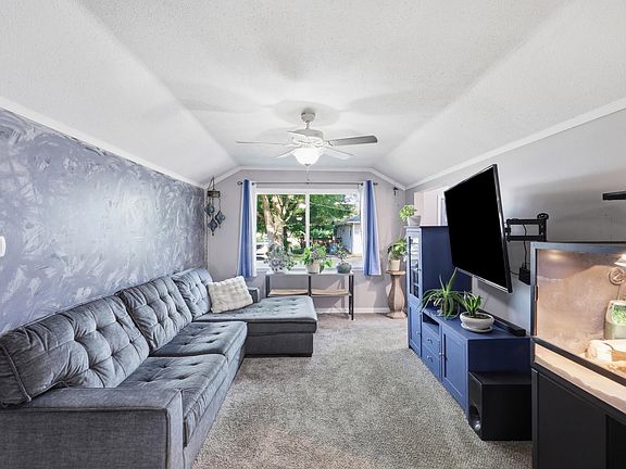 5th image of 808 Dallas St