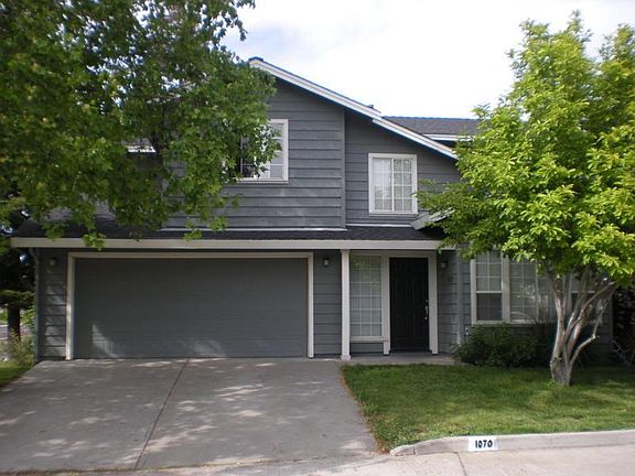 3rd image of 1070 Renee Ct