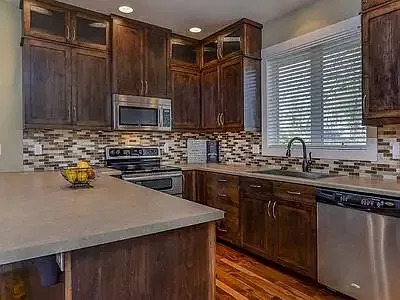 2 bed, 1200 sqft, $2,500 — Photo 4