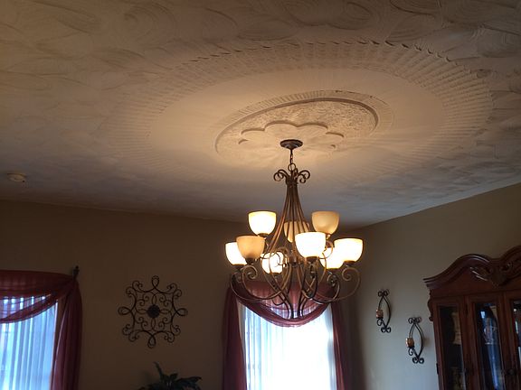 2nd image of 323 Sibley Ave