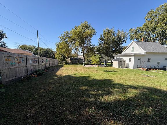 5th image of 1815 22nd Ave S