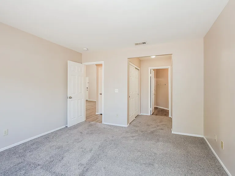 7512 Hickory Hills Dr — Photo 11