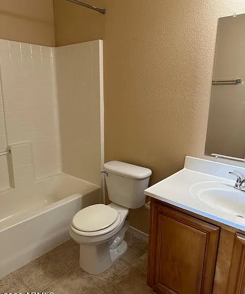 2834 E Tracy Ln #1 — Photo 7