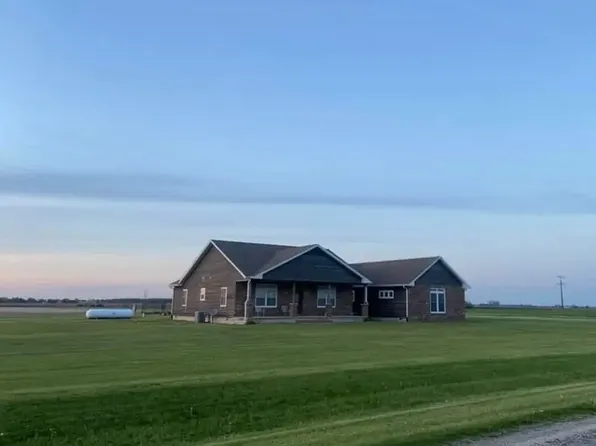 2281 W 11000n Rd, Manteno, IL 60950