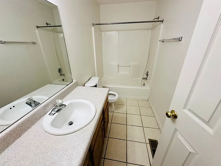 75 Majestic Dr — Photo 15