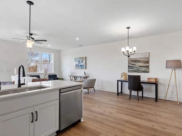 6001 Mill Tree Ct — Photo 10