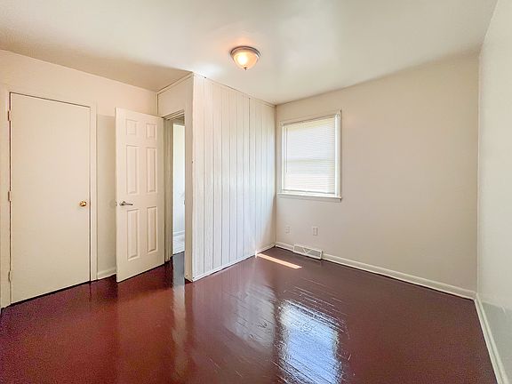 5th image of 1811 Owens Ct