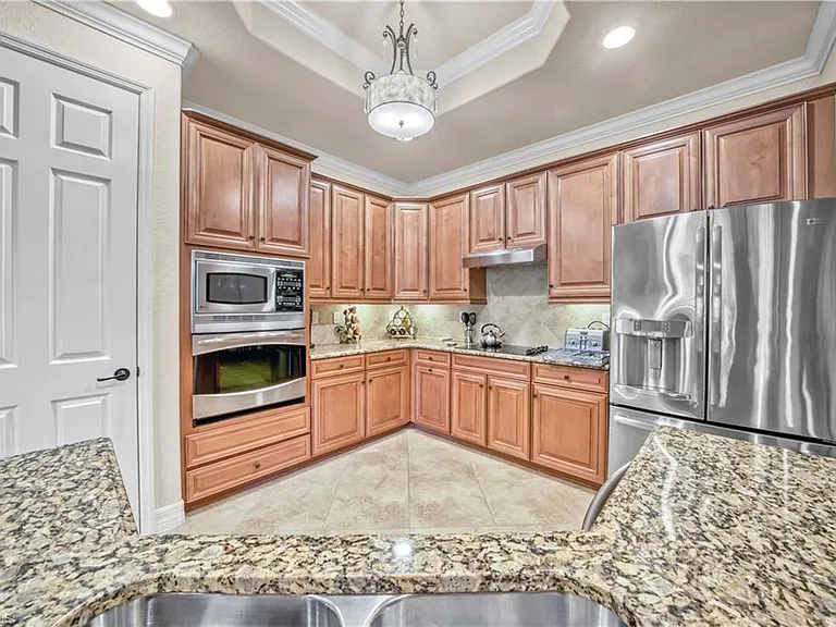 9446 Piacere Way — Photo 5