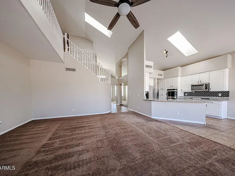 6506 W Molly Ln — Photo 10