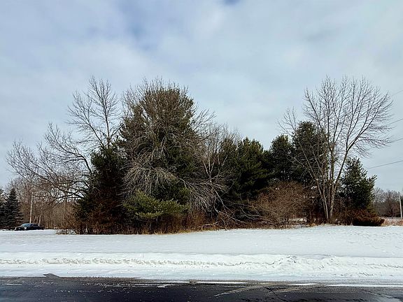 3rd image of 777 Leighton Rd