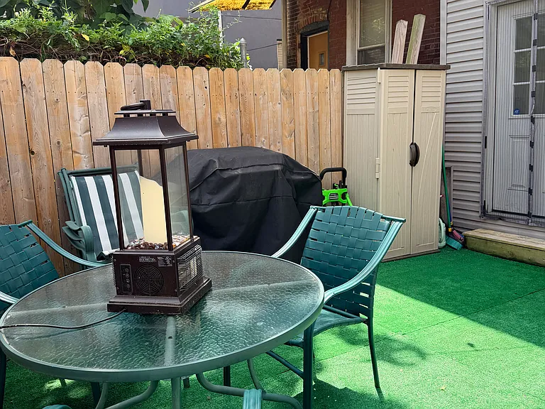2239 Tasker St — Photo 17