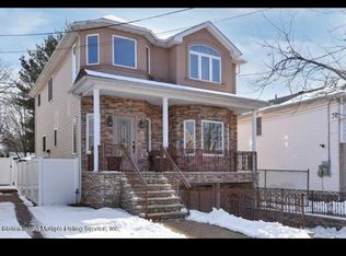 10 Serrell Ave #1, Staten Island, NY 10312
