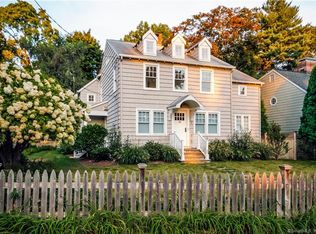 9 Crest Rd, Norwalk, CT 06853