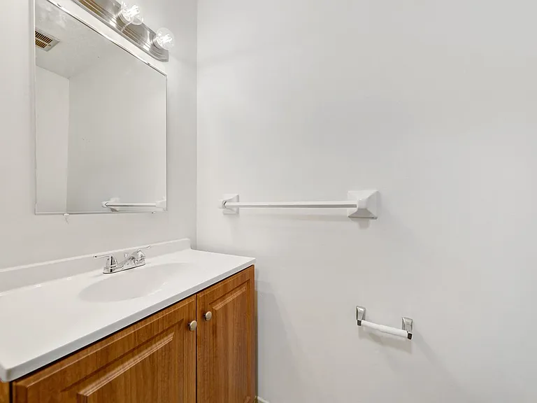 Rice Creek Townhouses — Photo 4