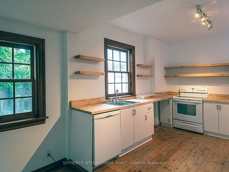 19 Melgund Rd #UPPER — Photo 6