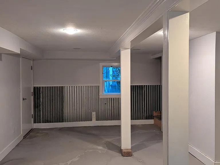 710 N 86th St — Photo 14