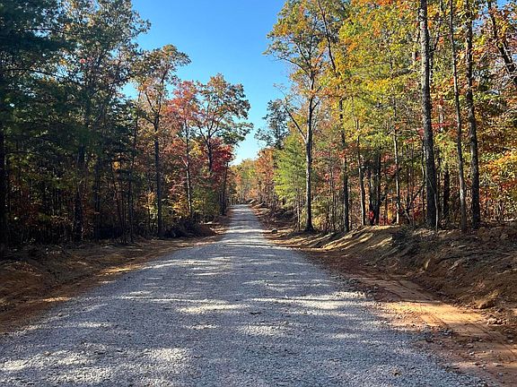 3rd image of 104 Cherokee Path