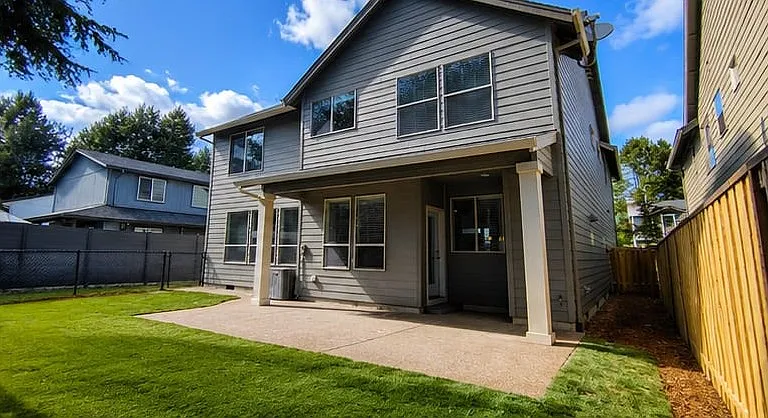 16172 SW Columbia St — Photo 3