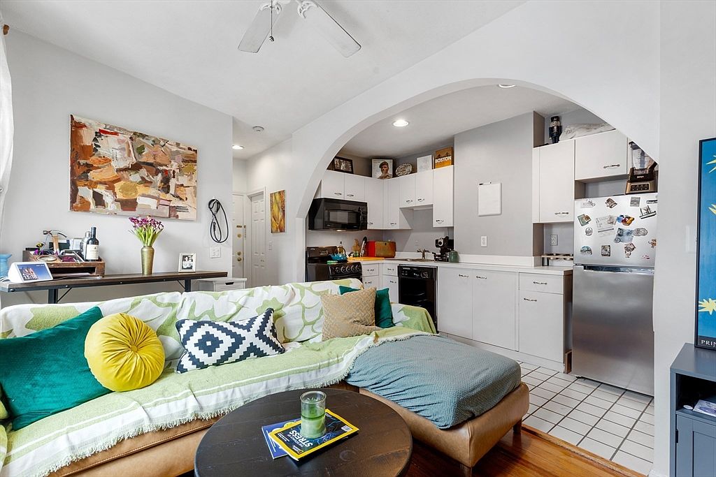 54 Myrtle Street #10 – $649,999