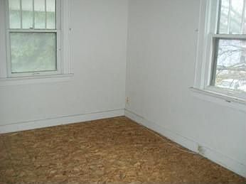 2nd image of 222 W Oakdale Dr