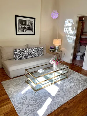 Rented by Aventana | media 20