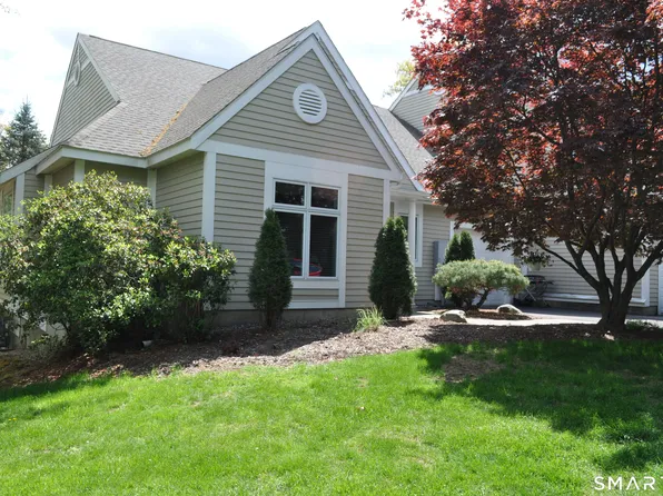 9 Centerbrook Court #9, Avon, CT 06001