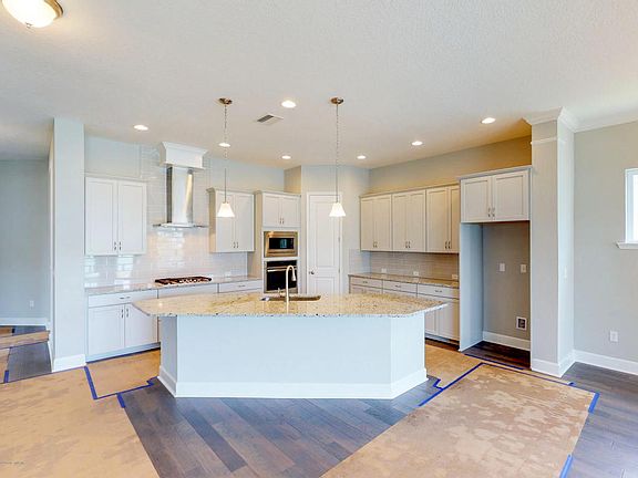 3rd image of 178 Seabrook Dr