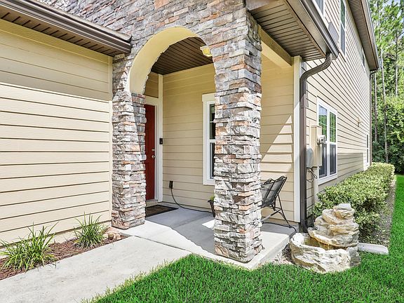 2nd image of 122 Fernbrook Dr