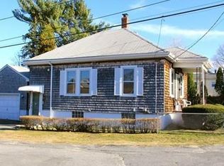 24 Conduit St, Acushnet, MA 02743