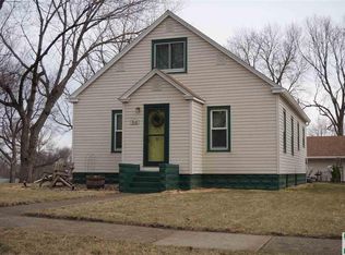 515 5th Ave, Alton, IA 51003