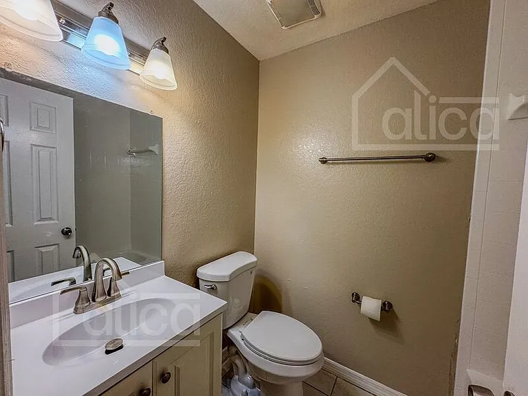 1317 14th St S — Photo 7