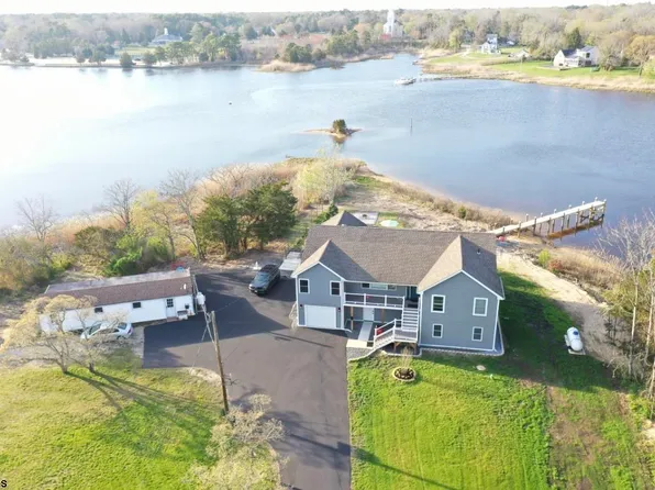 68 Riverside Dr, Port Republic, NJ 08241