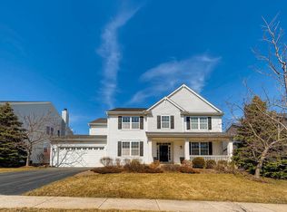 463 Newcastle Dr, Cary, IL 60013