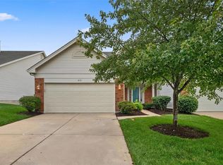 612 Hawk Run Dr, O'Fallon, MO 63368