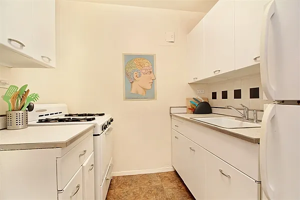 Sold by Citi Habitats | media 8