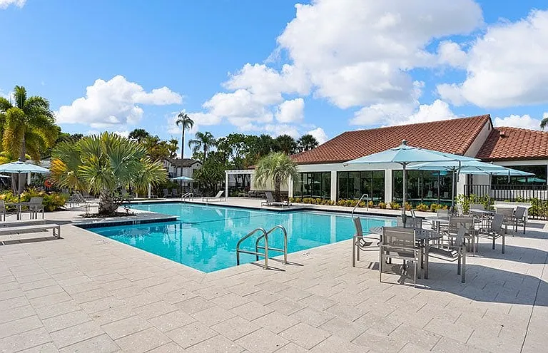 The Avant at Pembroke Pines Apartments — Photo 57