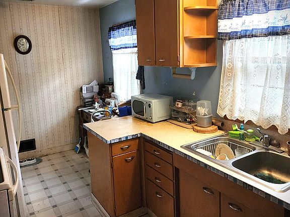5th image of 15080 Boulder Way