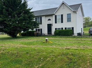 13822 Charlton Ct, Clear Spring, MD 21722