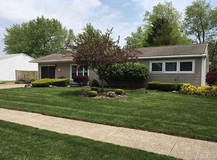 35 Alys Dr E, Depew, NY 14043