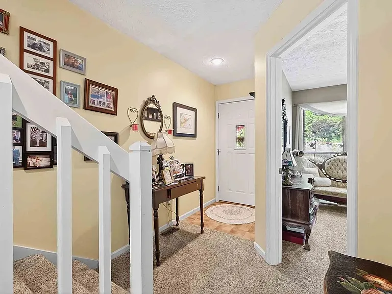 1894 E Bay Pointe Dr — Photo 5