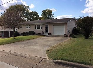 511 Lyndhurst Dr, Jackson, MO 63755