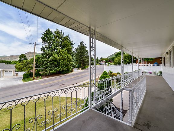 3rd image of 2628 E St Marys Way