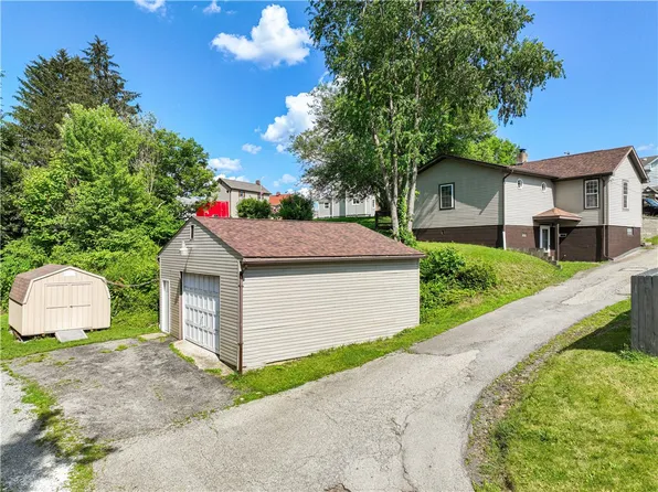 116 Lowers Aly, Fayette City, PA 15438