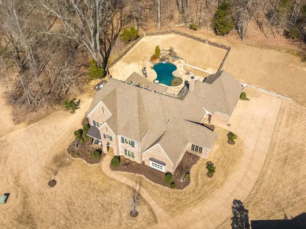 10750 Curtman Creek Cv, Eads, TN 38028