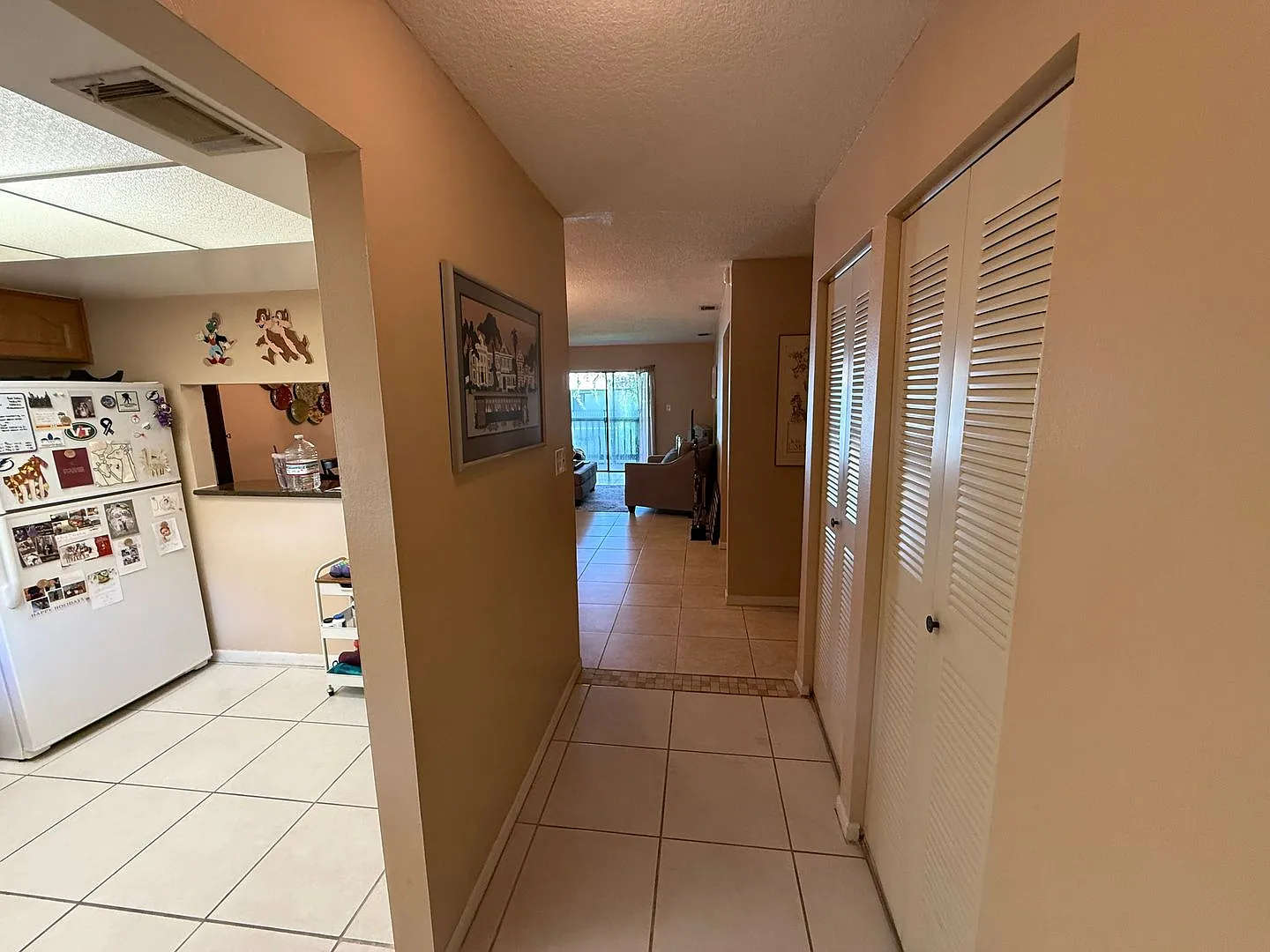 Condo located in the beautiful gated community of Carrolwood Place — Photo 4