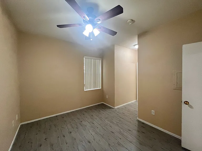673 Peachy Canyon Cir #103 — Photo 32