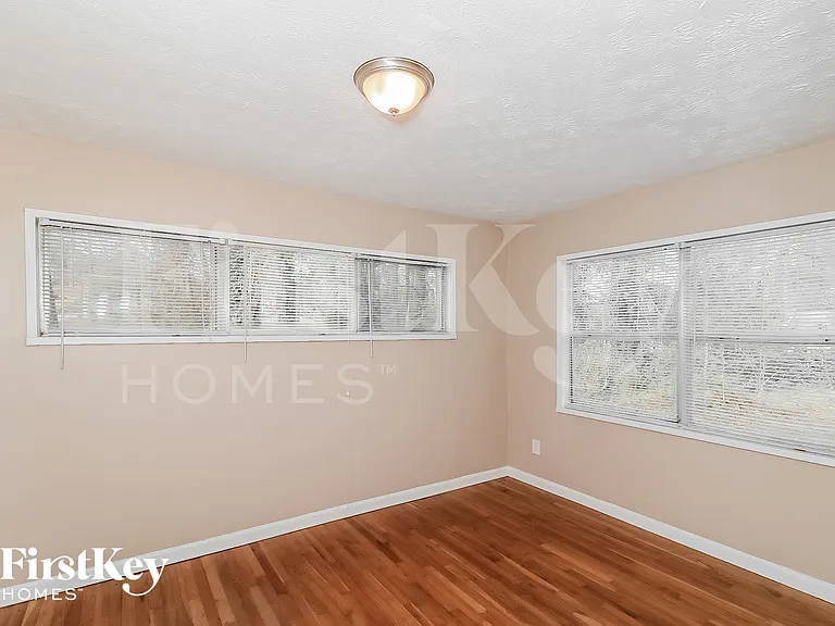5070 Fairmont Rd SE — Photo 14