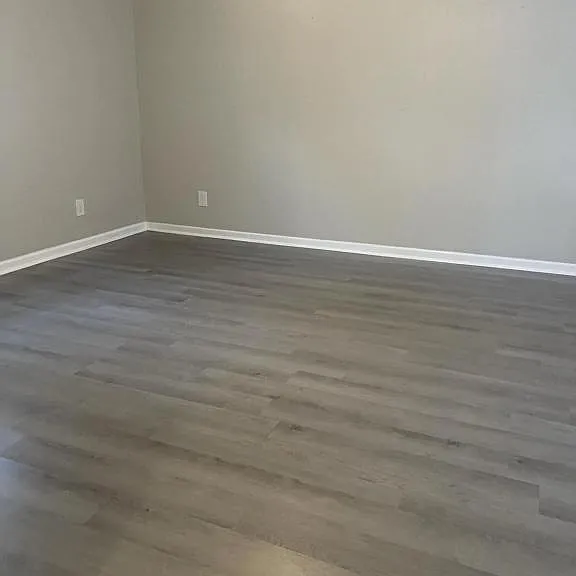 151 Village Cir W — Photo 9