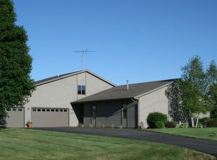 9625 Ridgeview Rd, Belvidere, IL 61008