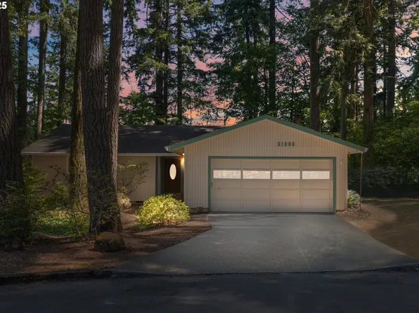 21060 S Casca Berry Ct, Oregon City, OR 97045